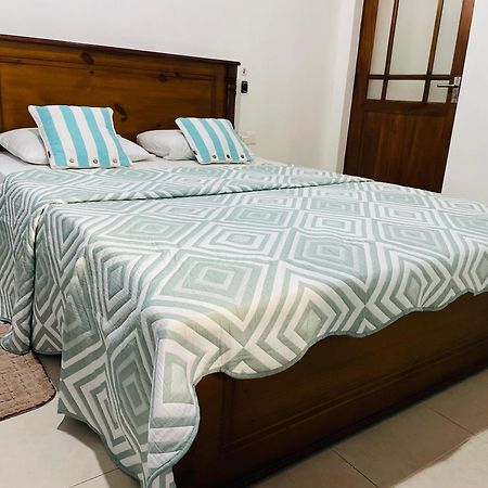 Unique Villa كاندي المظهر الخارجي الصورة